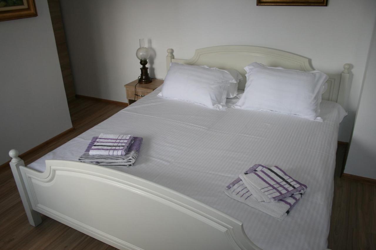 Colev Rooms Фокшаны Экстерьер фото